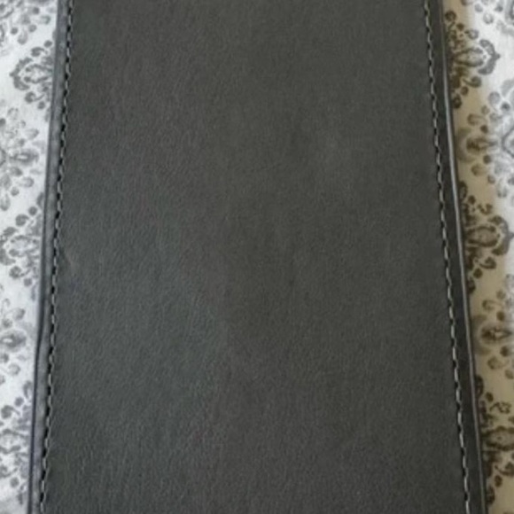 Badgley Mischka Card Holder NWT - Picture 5 of 5